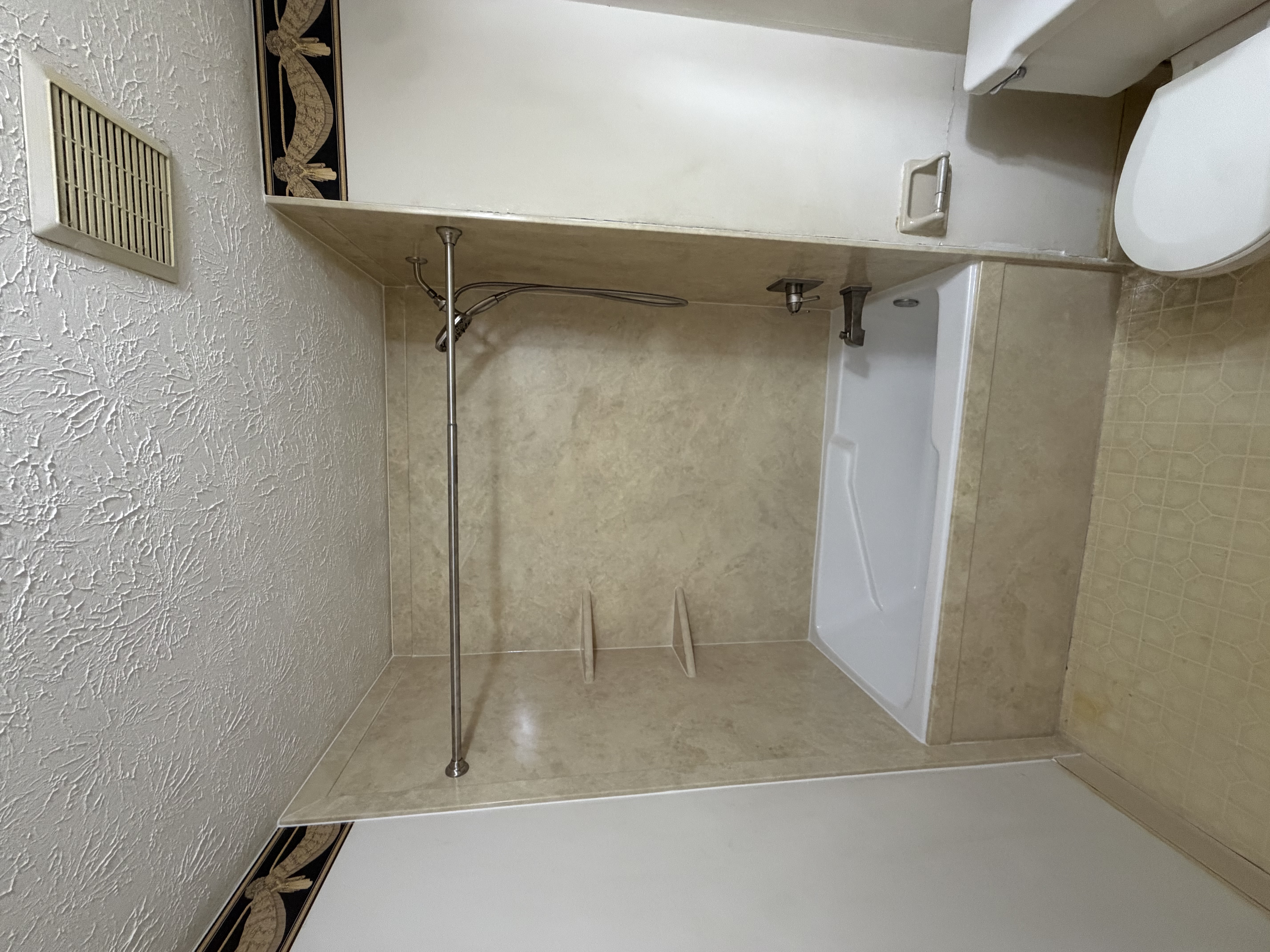 New shower or tub in Stonecrest, Georgia, after