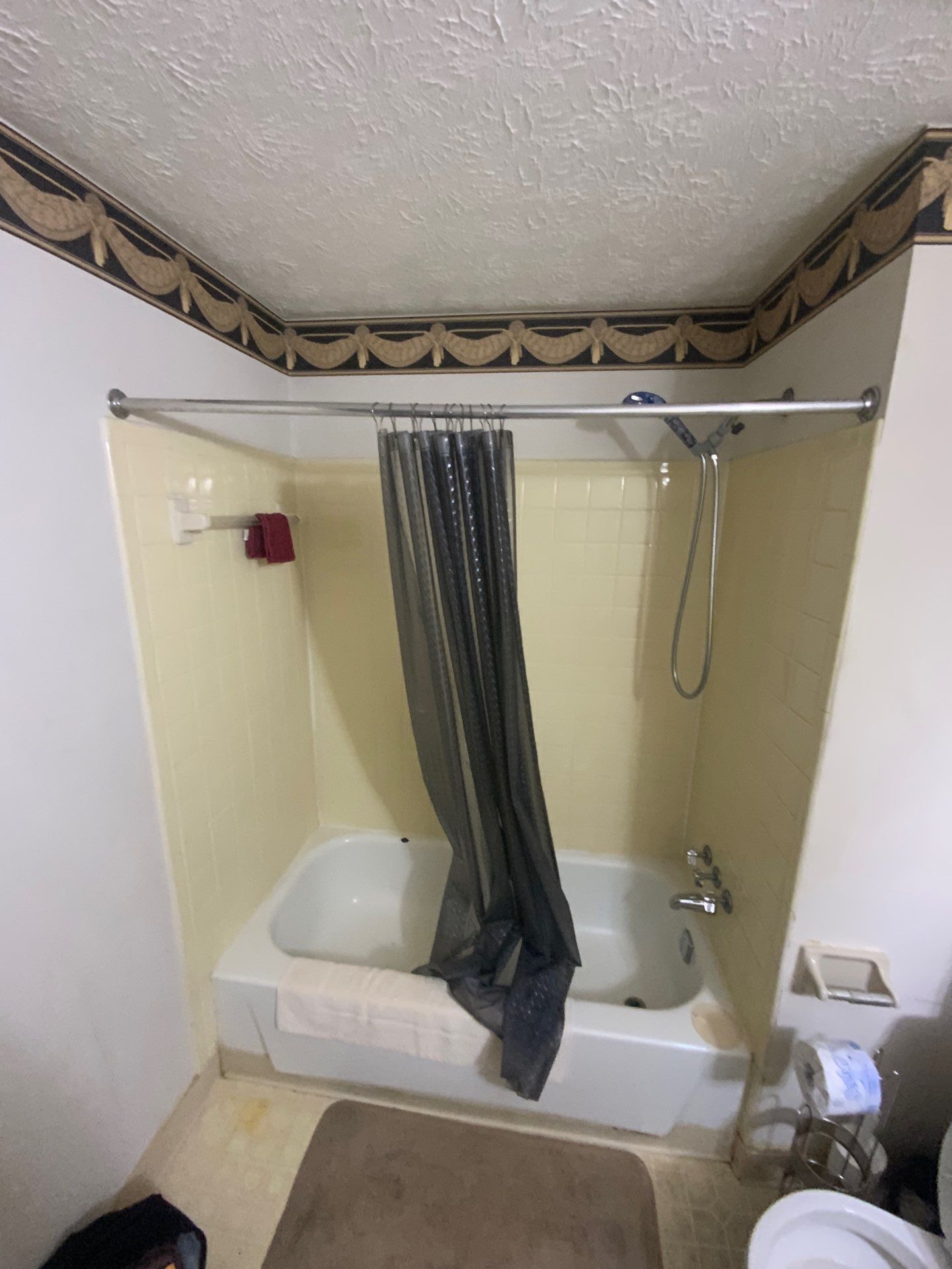 New shower or tub in Stonecrest, Georgia: before (2)